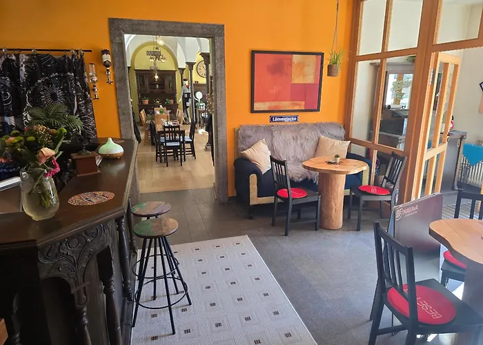 Hotel Grenzenlos Im Alten Gut Wurtzburgo