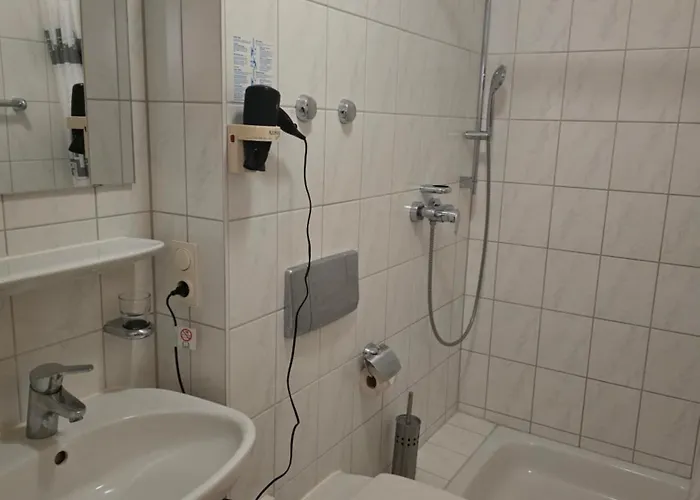 Grenzenlos Im Alten Gut Hotel *
